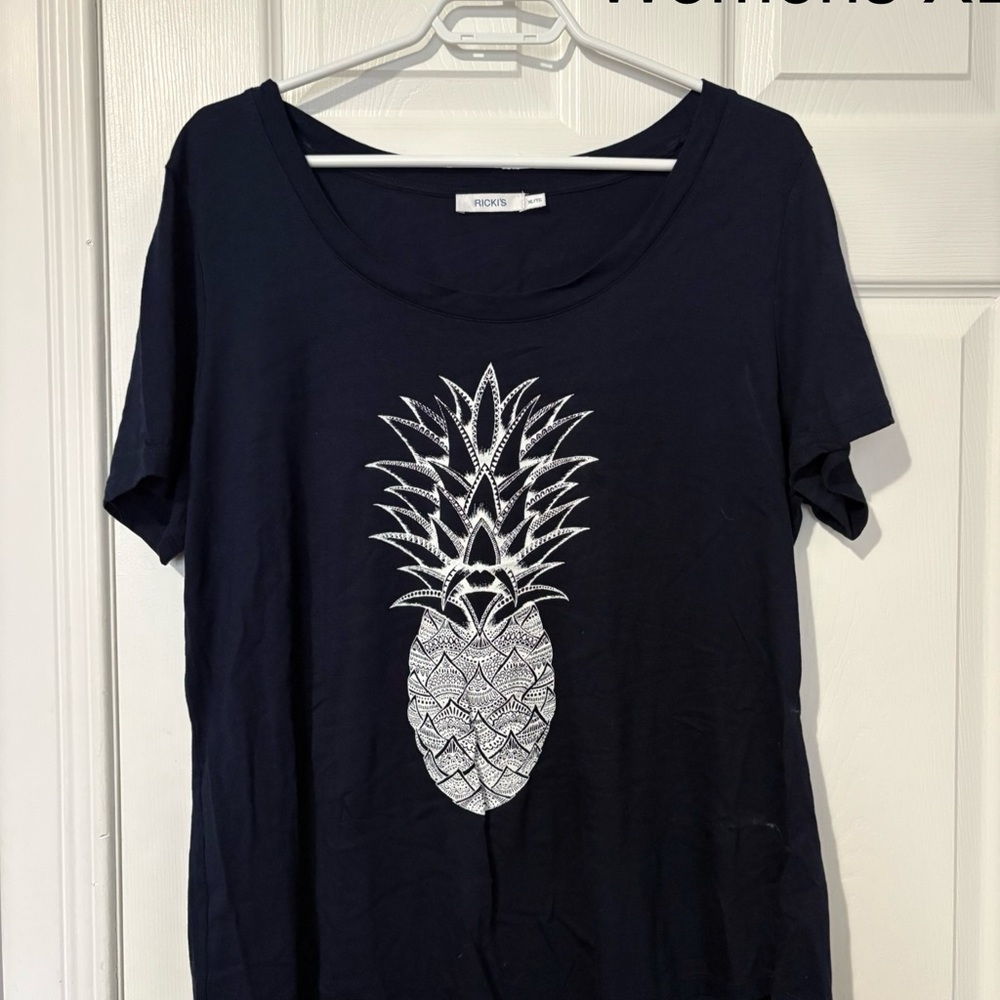 Ricki's Navy Tee with White Pineapple Design